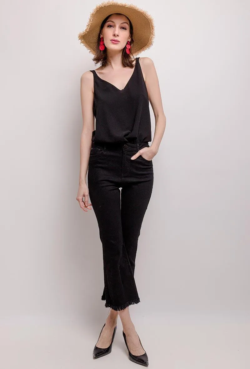 Flared pants with raw edges